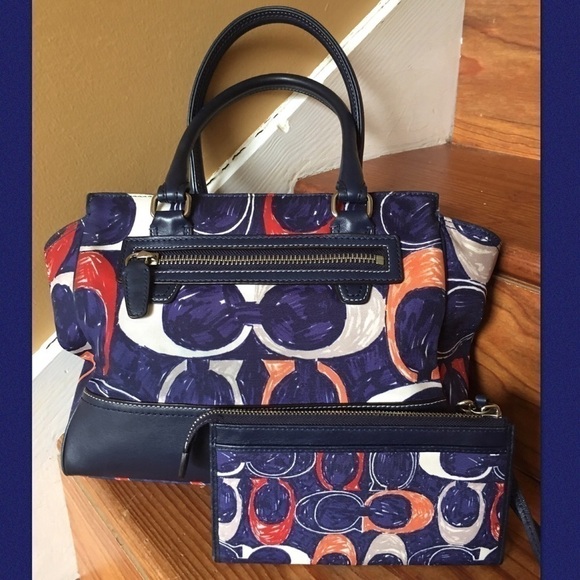 19951 Coach Legacy Purse Wallet Set Navy Appliqué - Picture 2 of 4